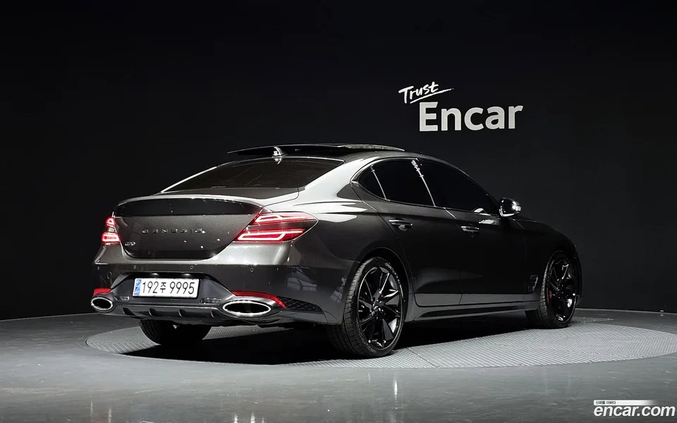 Genesis G70 2.0T 2WD 2022 — миниатюра 2
