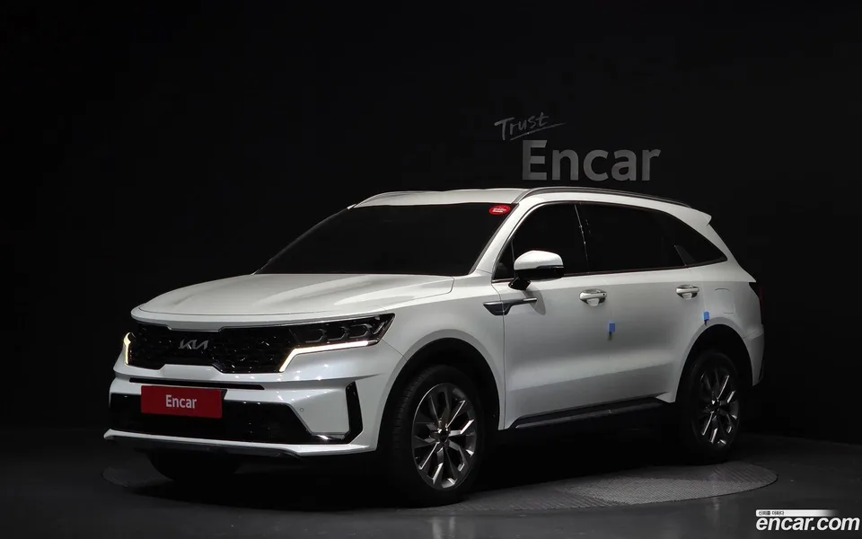 Kia Sorento 2.5T 2WD 2022 — фото 1, купить с доставкой в Москву