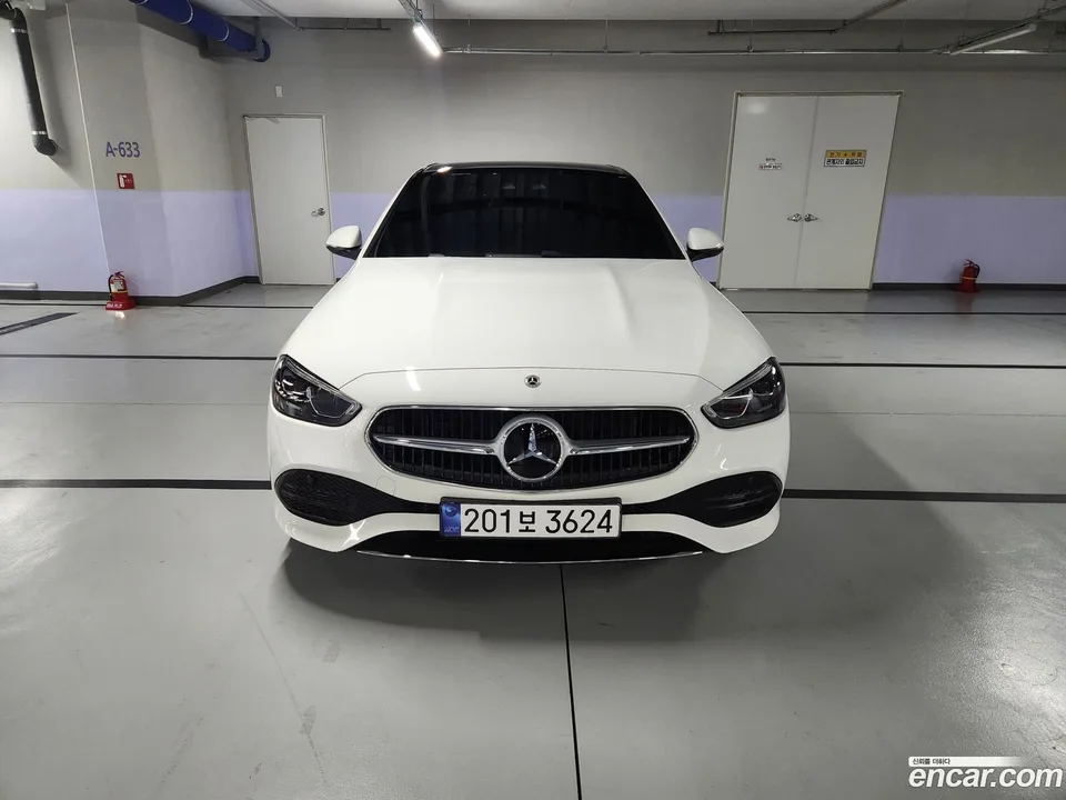 Mercedes-Benz C-Class C200 2025 — фото 1, купить с доставкой в Москву