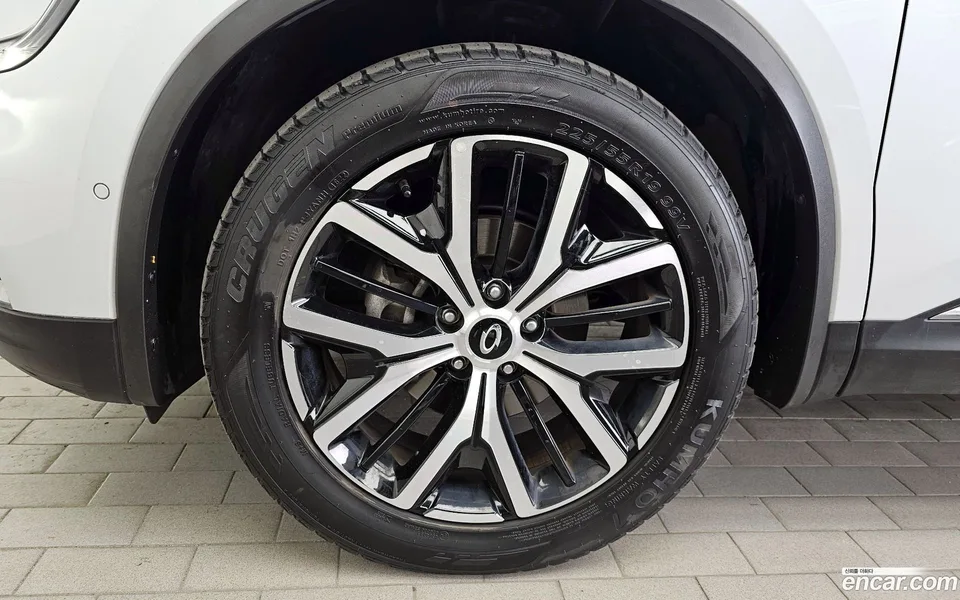 Renault Samsung QM6 2.0 LPe RE 2WD 2023 — миниатюра 5
