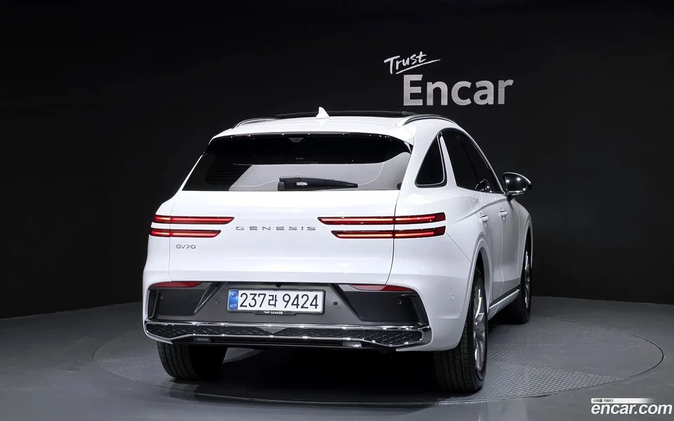 Genesis GV70 2.5T 2WD 2025 — миниатюра 4