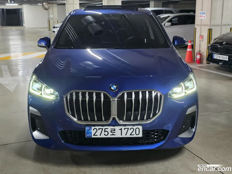 BMW 2 Series Active Tourer 220i M 2025 — миниатюра 3