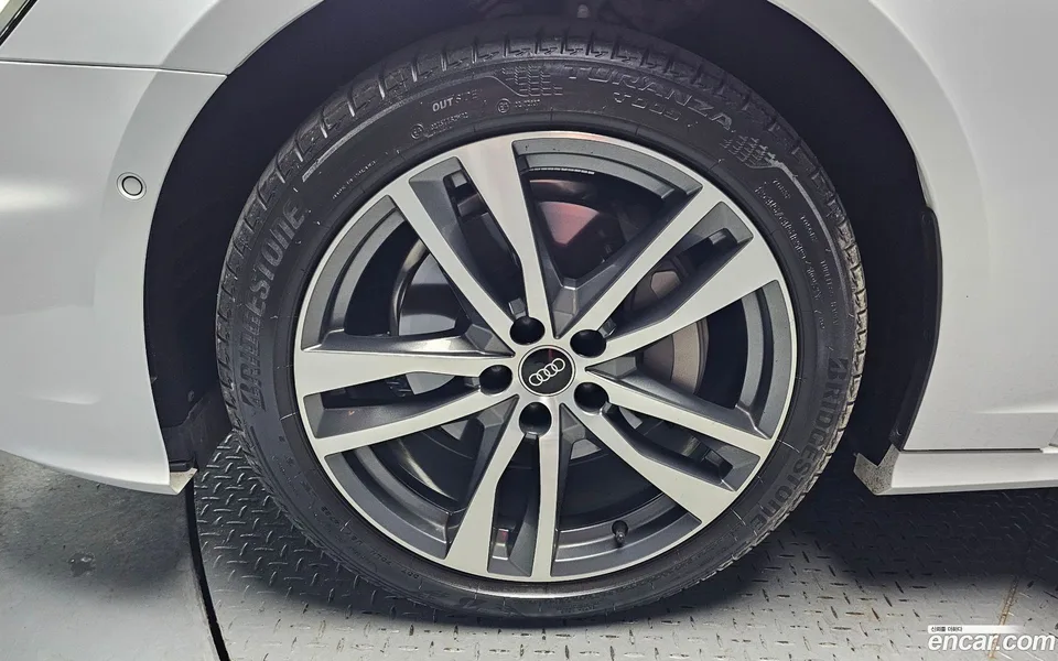 Audi A6 45 TFSI 2023 — миниатюра 5