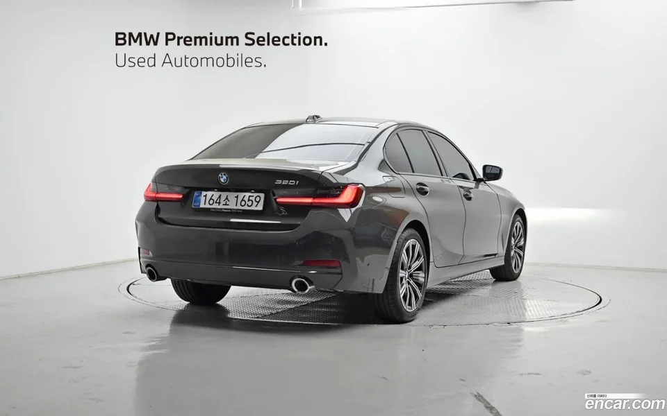 BMW 3 Series 320i 2025 — миниатюра 2