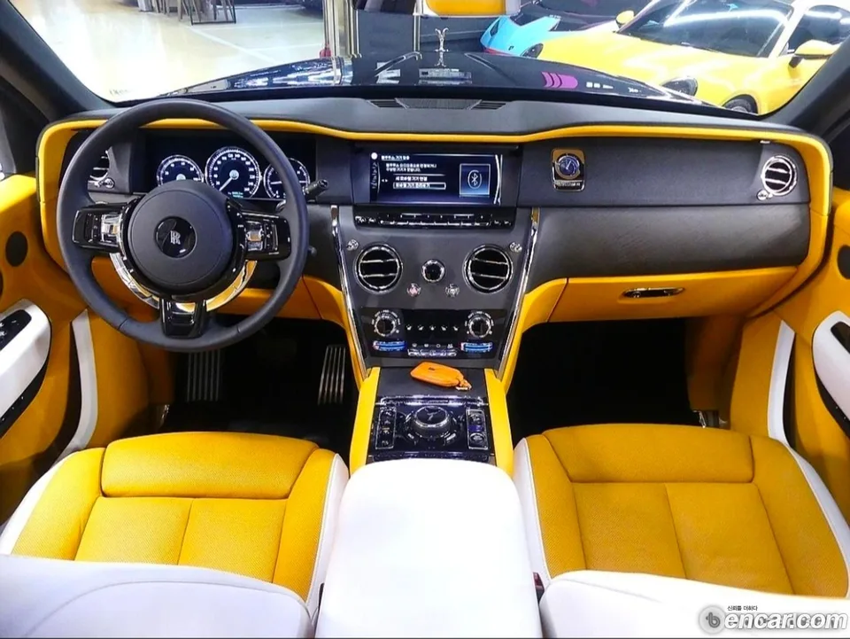 Rolls-Royce Cullinan 6.7 V12 2023 — миниатюра 4