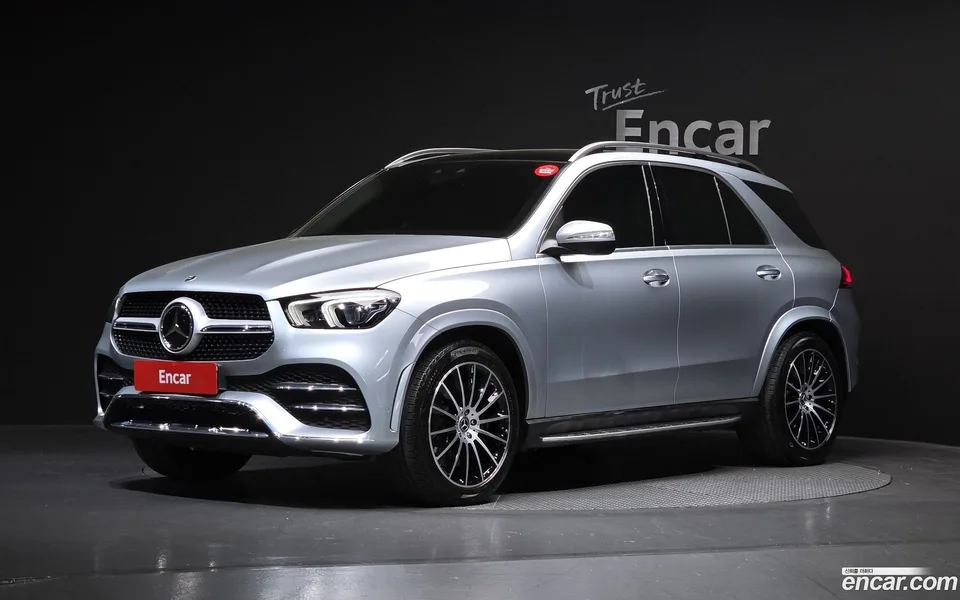 Mercedes-Benz GLE-Class GLE450 4MATIC 2023 — фото 1, купить с доставкой в Москву