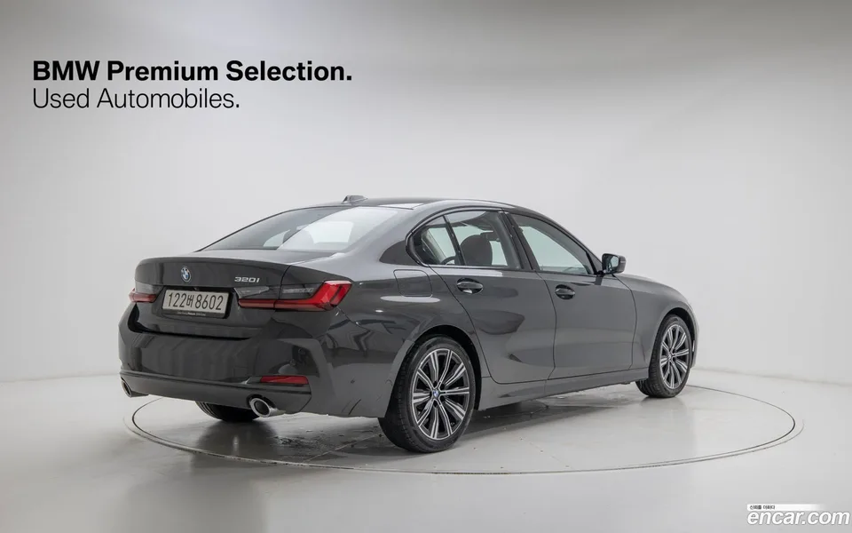 BMW 3 Series 320i 2025 — миниатюра 2