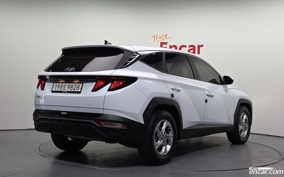 Hyundai Tucson 1.6 2WD 2022 — миниатюра 2