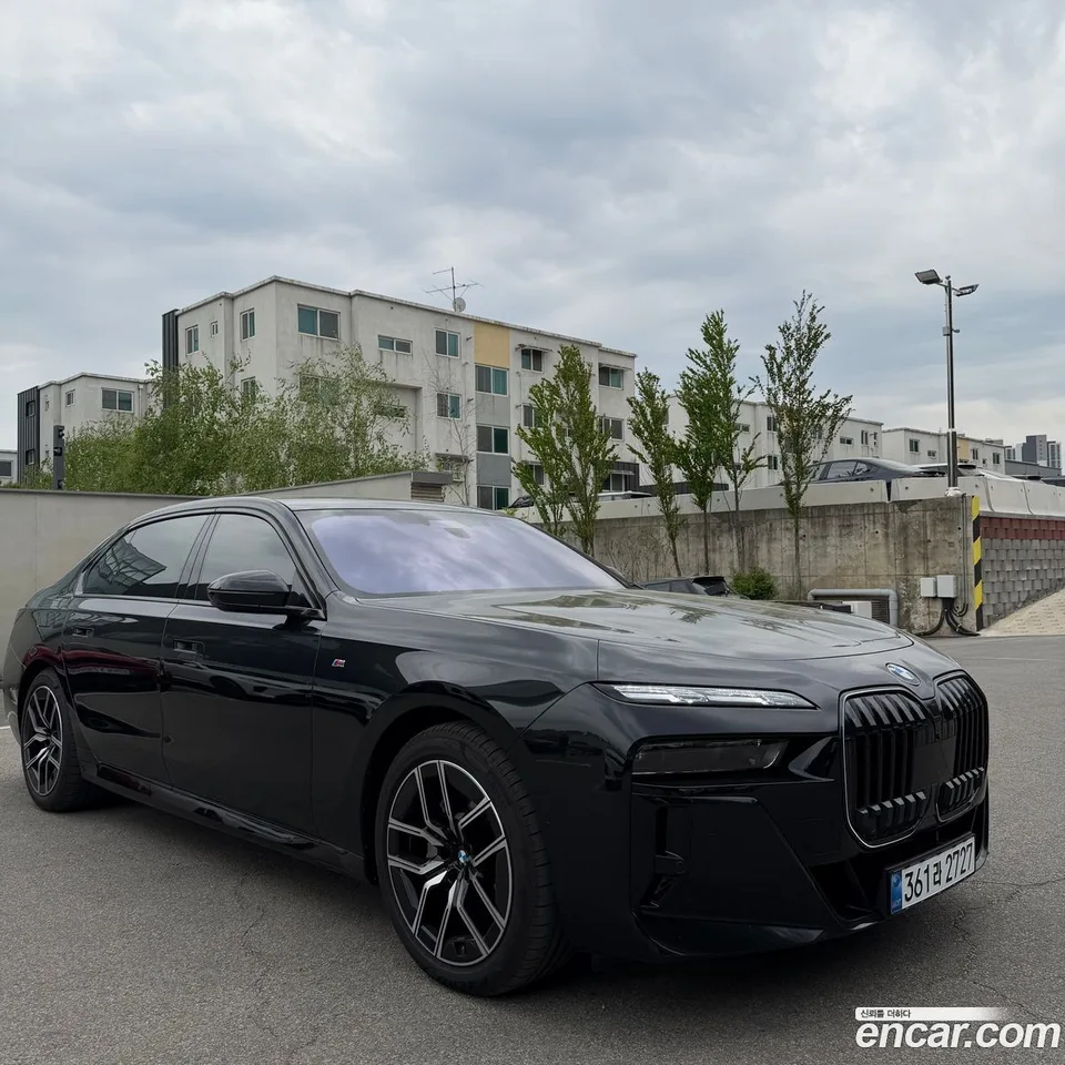BMW 7 Series 740d xDrive M 2025 — миниатюра 2