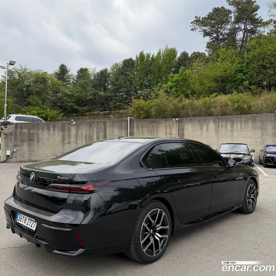 BMW 7 Series 740d xDrive M 2025 — миниатюра 4