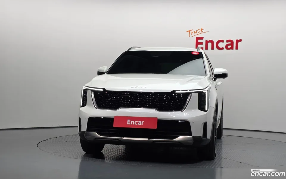 Kia Sorento HEV 1.6 2WD 2023 — миниатюра 3