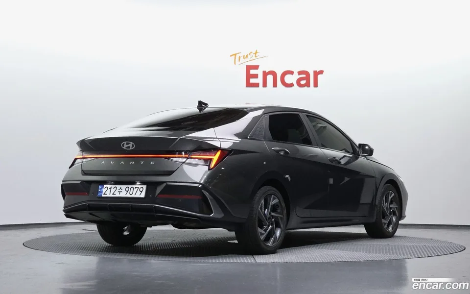 Hyundai Avante CN7 1.6 2023 — миниатюра 2