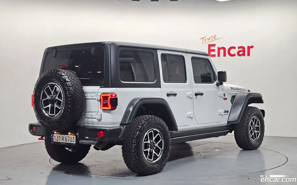 Jeep Wrangler 2.0 4 2024 — фото 1, купить с доставкой в Москву