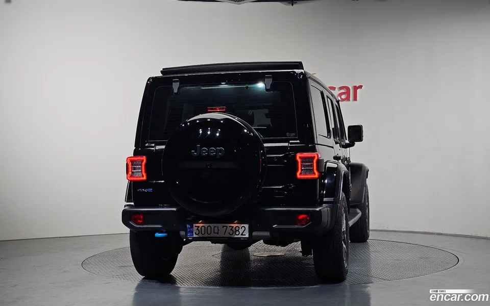 Jeep Wrangler 2.0 4 4xe 2022 — миниатюра 4