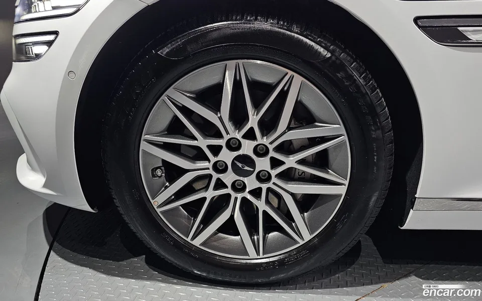 Genesis G80 2.5 2WD 2024 — миниатюра 5