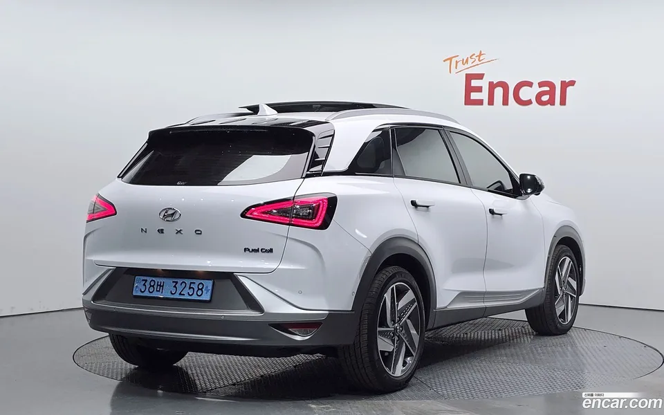 Hyundai Nexo 2022 — миниатюра 2