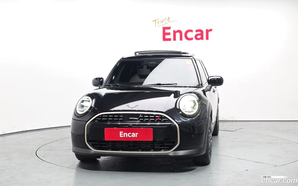 MINI Cooper S 5 2024 — миниатюра 3