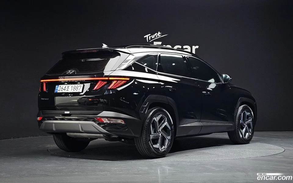Hyundai Tucson 1.6 2WD 2022 — миниатюра 2