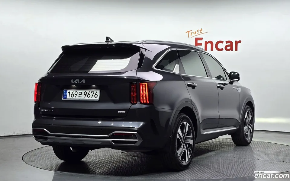 Kia Sorento HEV 1.6 2WD 2023 — миниатюра 2