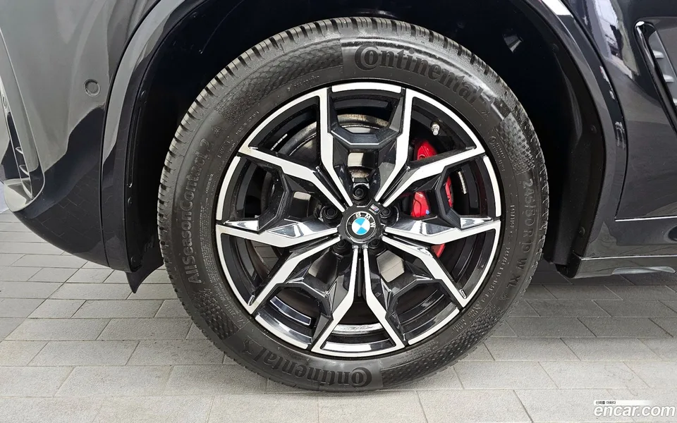 BMW X4 xDrive20i M 2023 — миниатюра 5