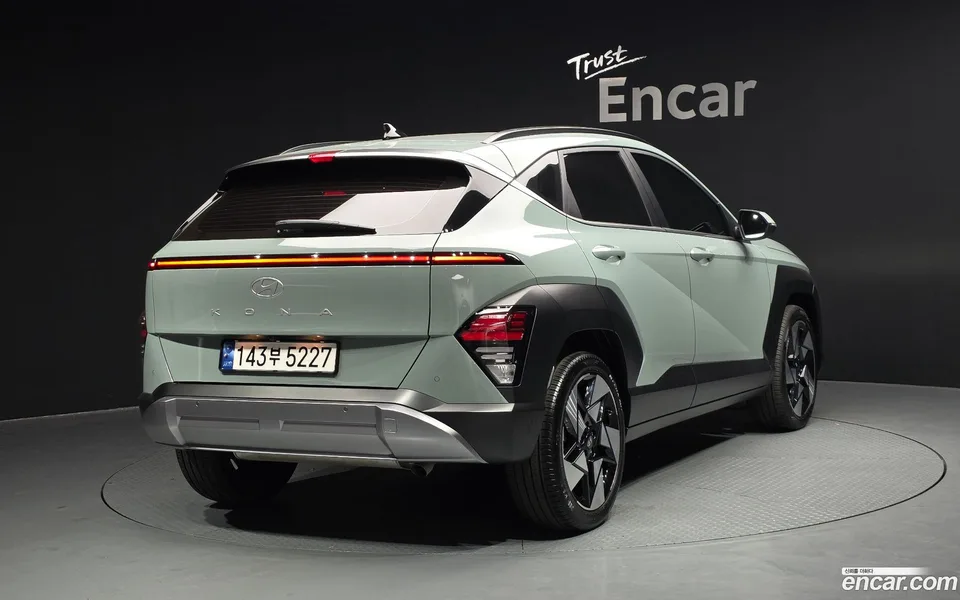 Hyundai Kona 1.6 2WD 2023 — миниатюра 2