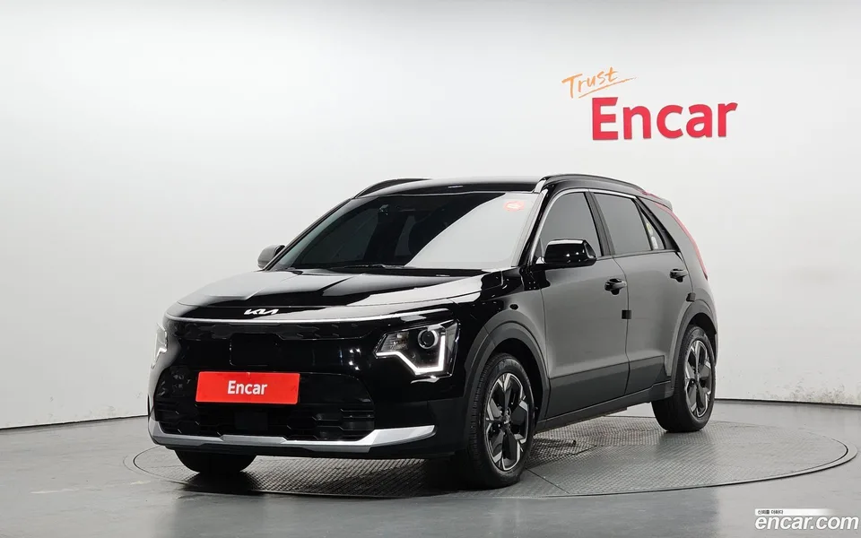 Kia Niro EV 2023 — фото 1, купить с доставкой в Москву