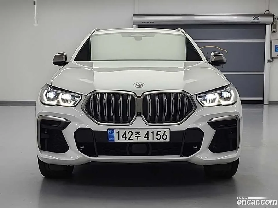 BMW X6 M50i 2022 — миниатюра 2