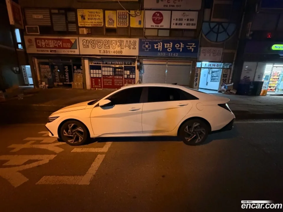Hyundai Avante CN7 1.6 2023 — миниатюра 2