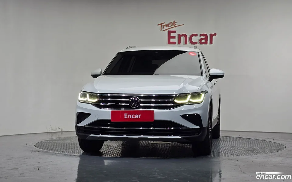 Volkswagen Tiguan 2.0 TDI 2023 — миниатюра 3