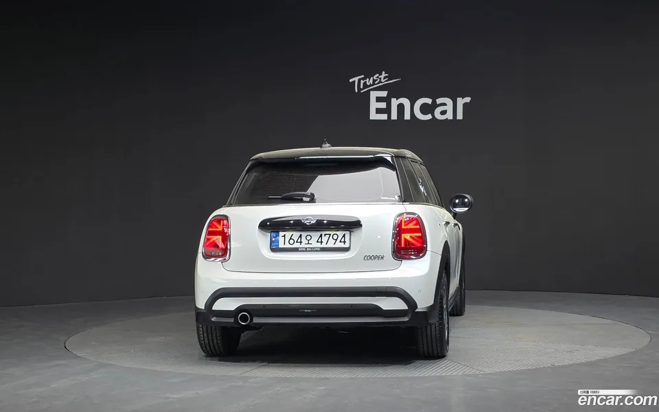 MINI Cooper 2023 — миниатюра 4