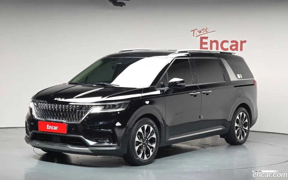 Kia Carnival 9 2022 — фото 1, купить с доставкой в Москву