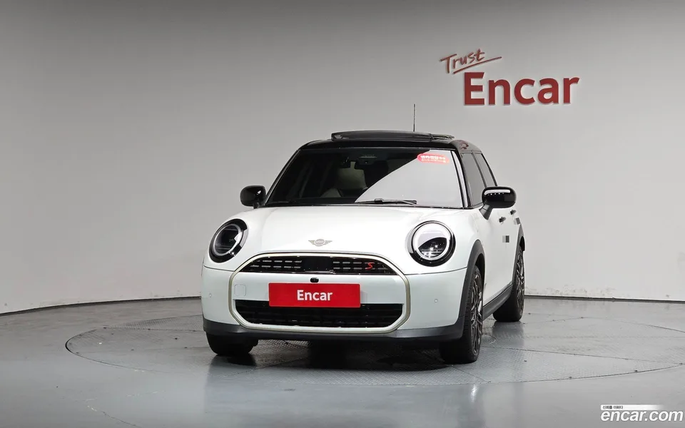 MINI Cooper S 5 2025 — миниатюра 3