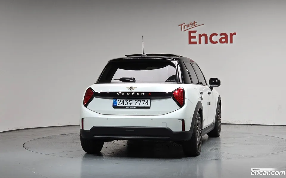 MINI Cooper S 5 2025 — миниатюра 4