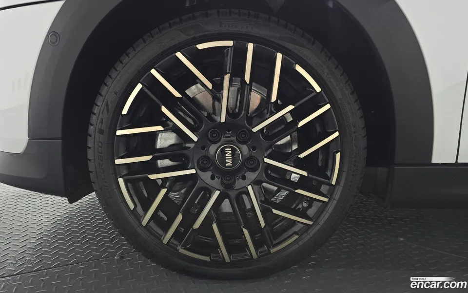 MINI Cooper S 5 2025 — миниатюра 5