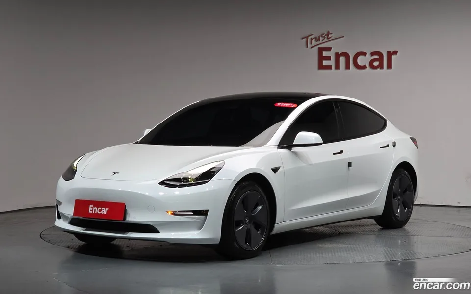 Tesla Model 3 AWD 2022 — фото 1, купить с доставкой в Москву