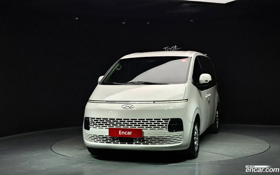 Hyundai Staria 3 2022 — миниатюра 3