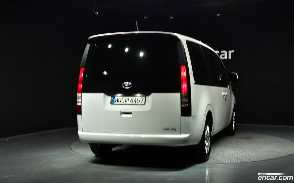 Hyundai Staria 3 2022 — миниатюра 4