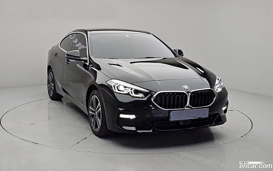 BMW 2 Series Gran Coupe 220i 2023 — миниатюра 3