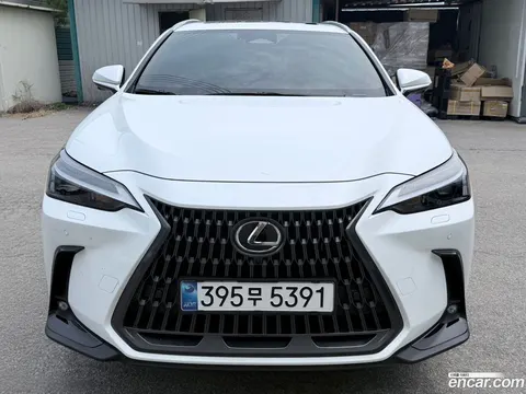 Lexus NX 450h+ 2026 купить в Москве