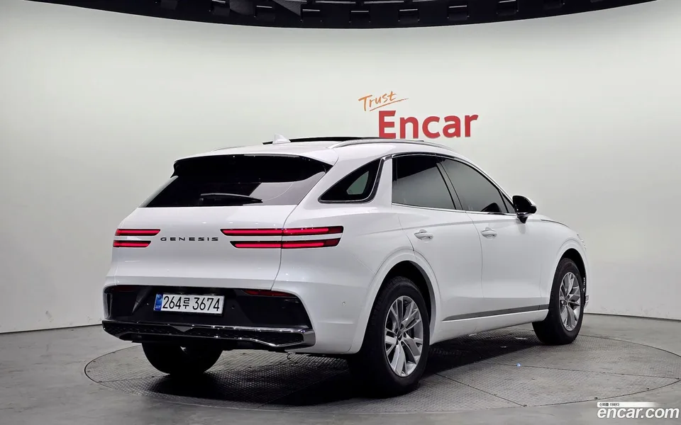 Genesis GV70 2.5T 2WD 2025 — миниатюра 2