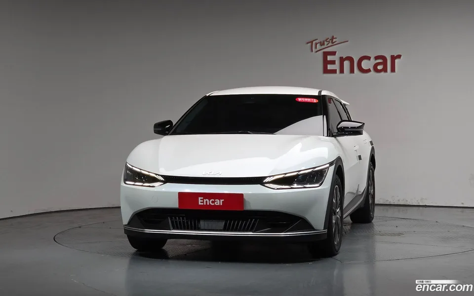 Kia EV6 2022 — миниатюра 3