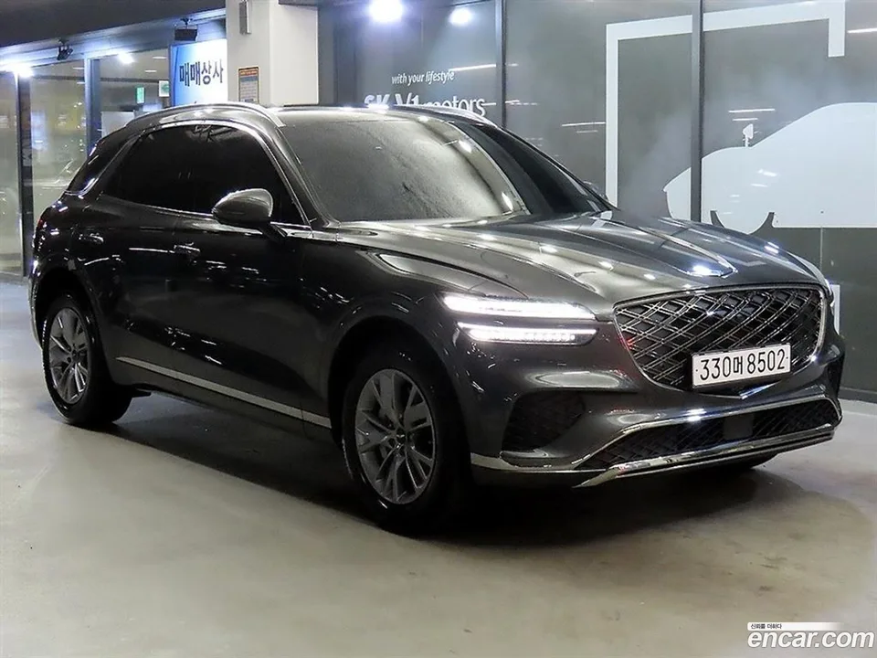 Genesis GV70 2.5T 2WD 2025 — фото 1, купить с доставкой в Москву
