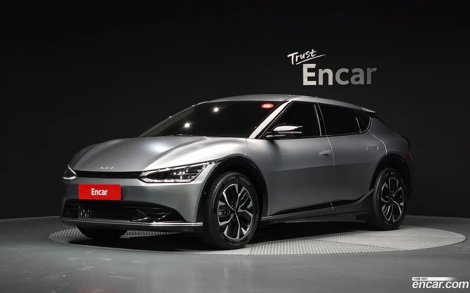 Kia EV6 4WD 2023 — фото 1, купить с доставкой в Москву