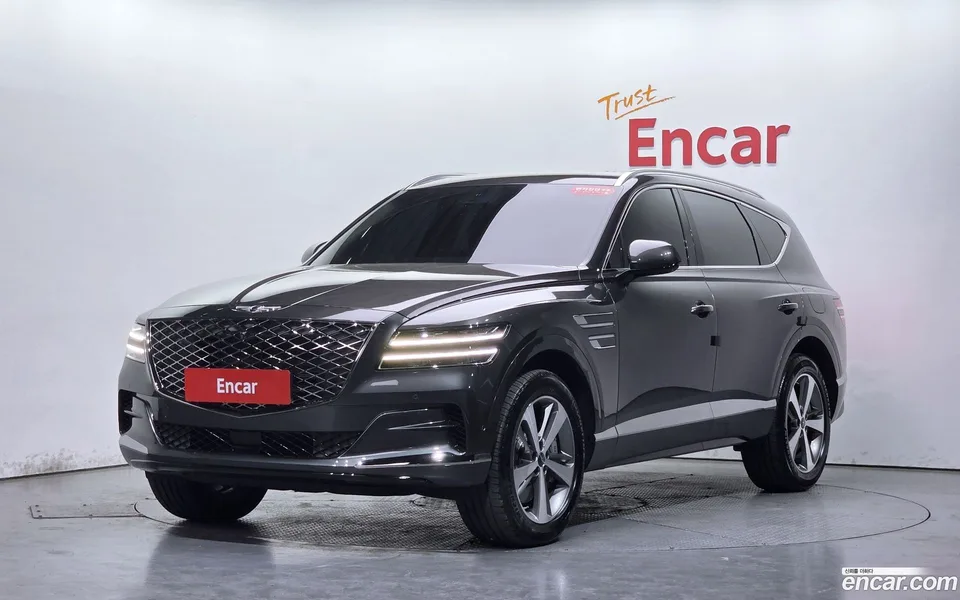 Genesis GV80 2.5T AWD 2023 — фото 1, купить с доставкой в Москву