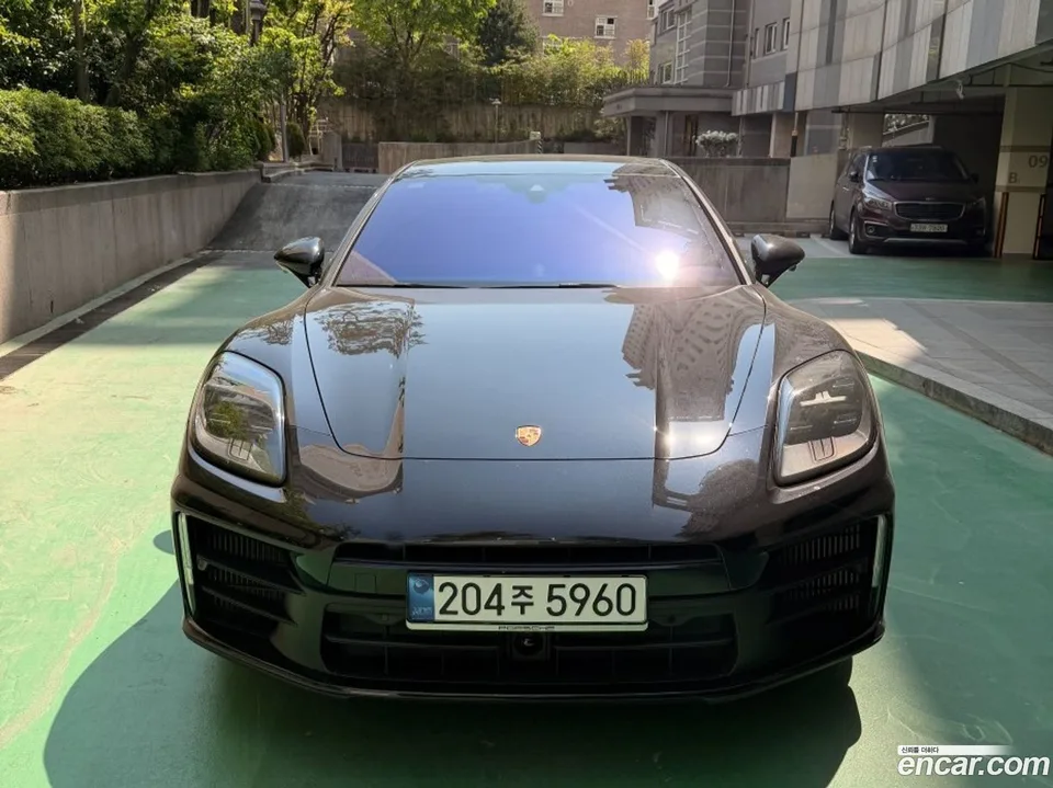 Porsche Panamera (976) 2.9 AWD 2024 — фото 1, купить с доставкой в Москву