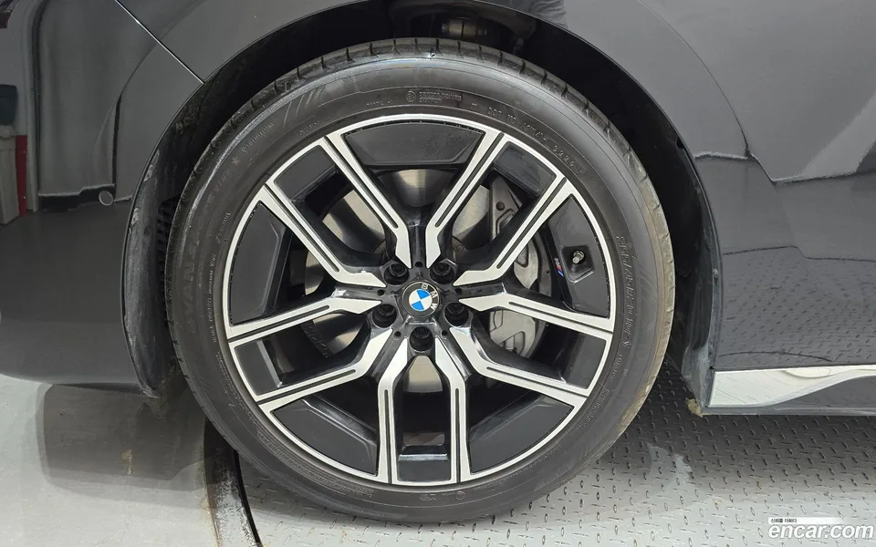BMW 7 Series 740i xDrive M 2025 — миниатюра 5
