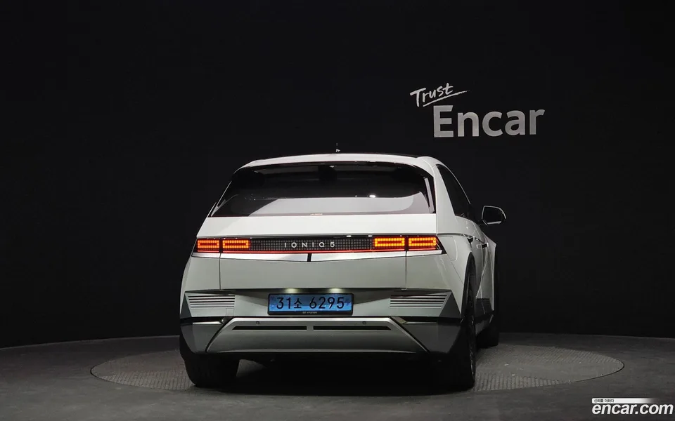 Hyundai Ioniq 5 AWD 2022 — миниатюра 4