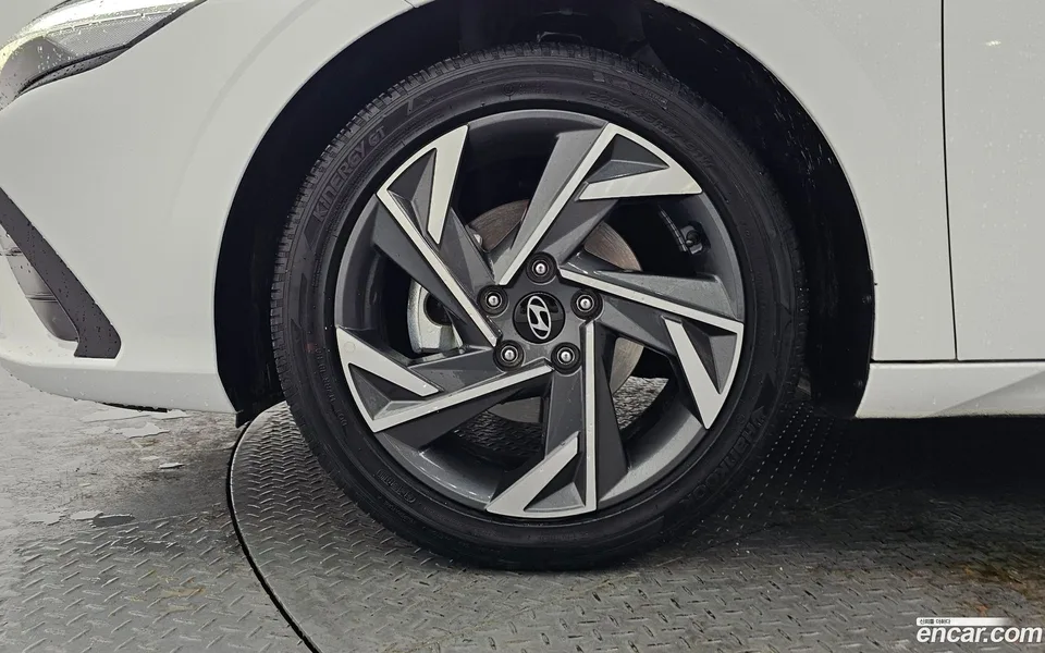 Hyundai Avante CN7 1.6 2024 — миниатюра 5