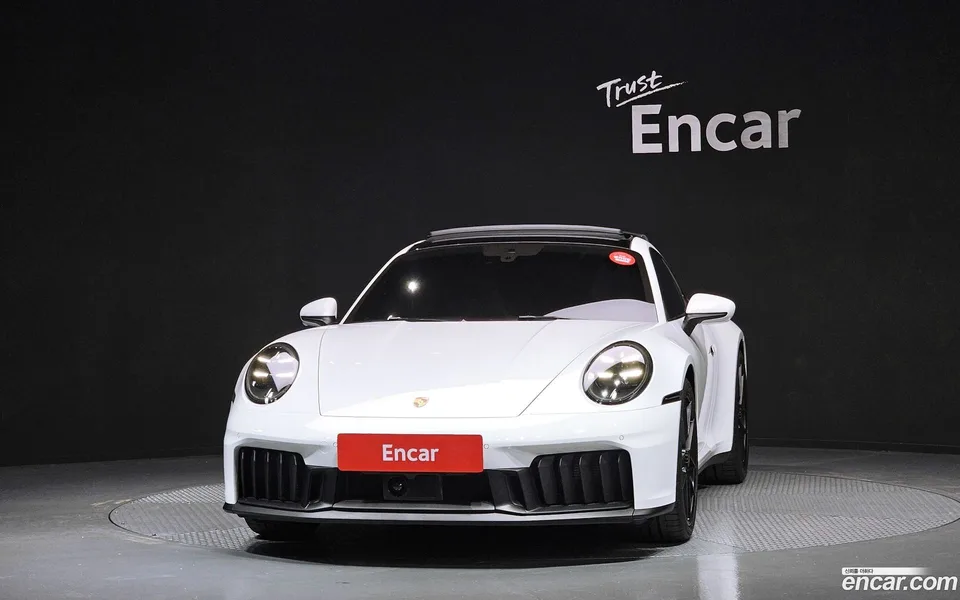 Porsche 911 (992) 4 GTS 2025 — миниатюра 2