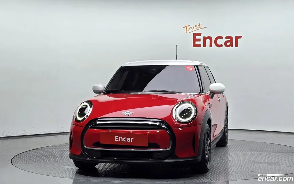 MINI Cooper 5 2023 — миниатюра 3